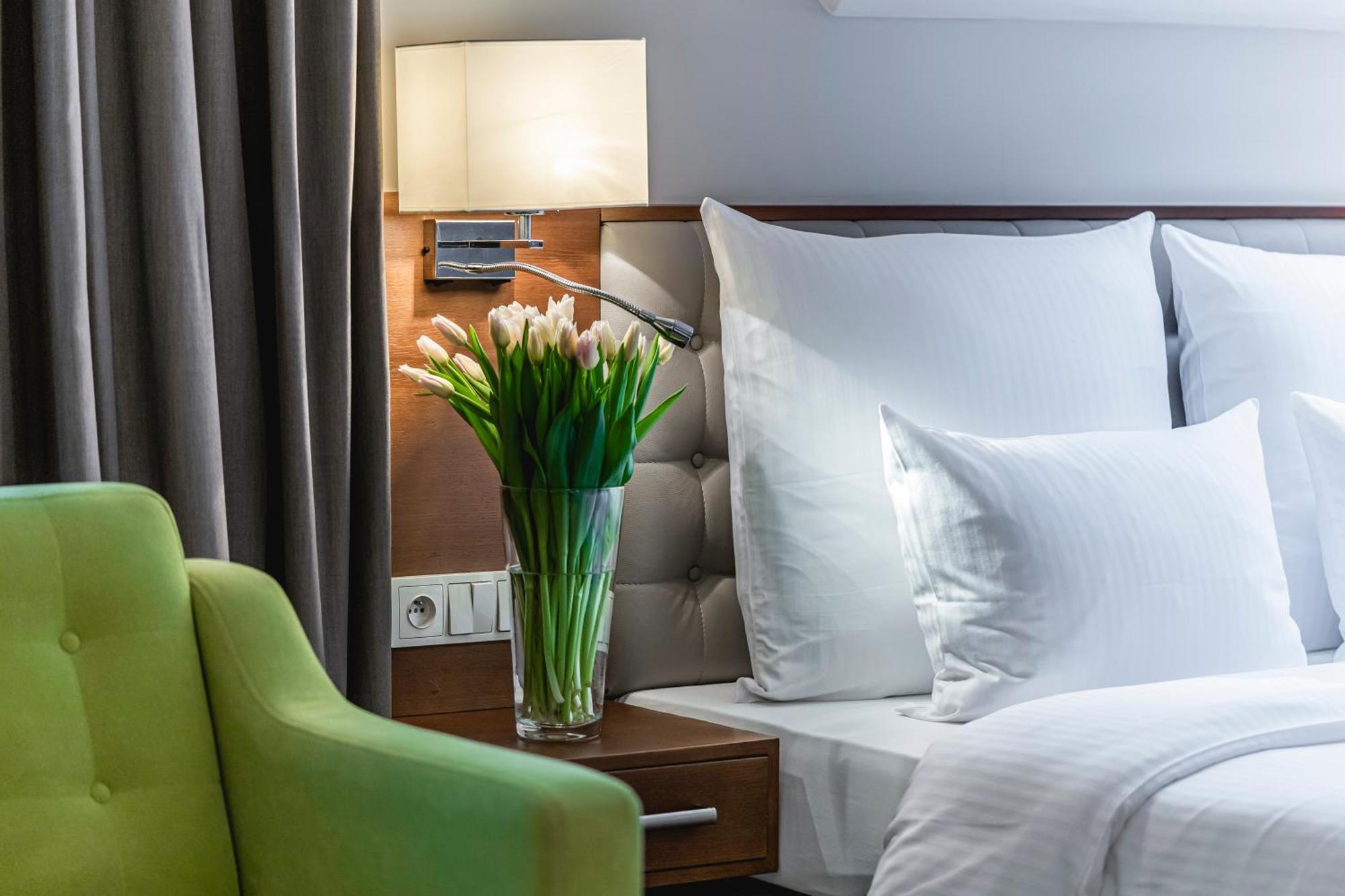 Hotel Wieniawski ลูบลิน ภายนอก รูปภาพ