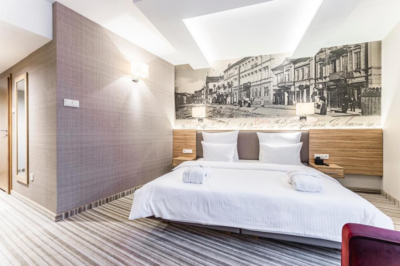 Hotel Wieniawski ลูบลิน ภายนอก รูปภาพ