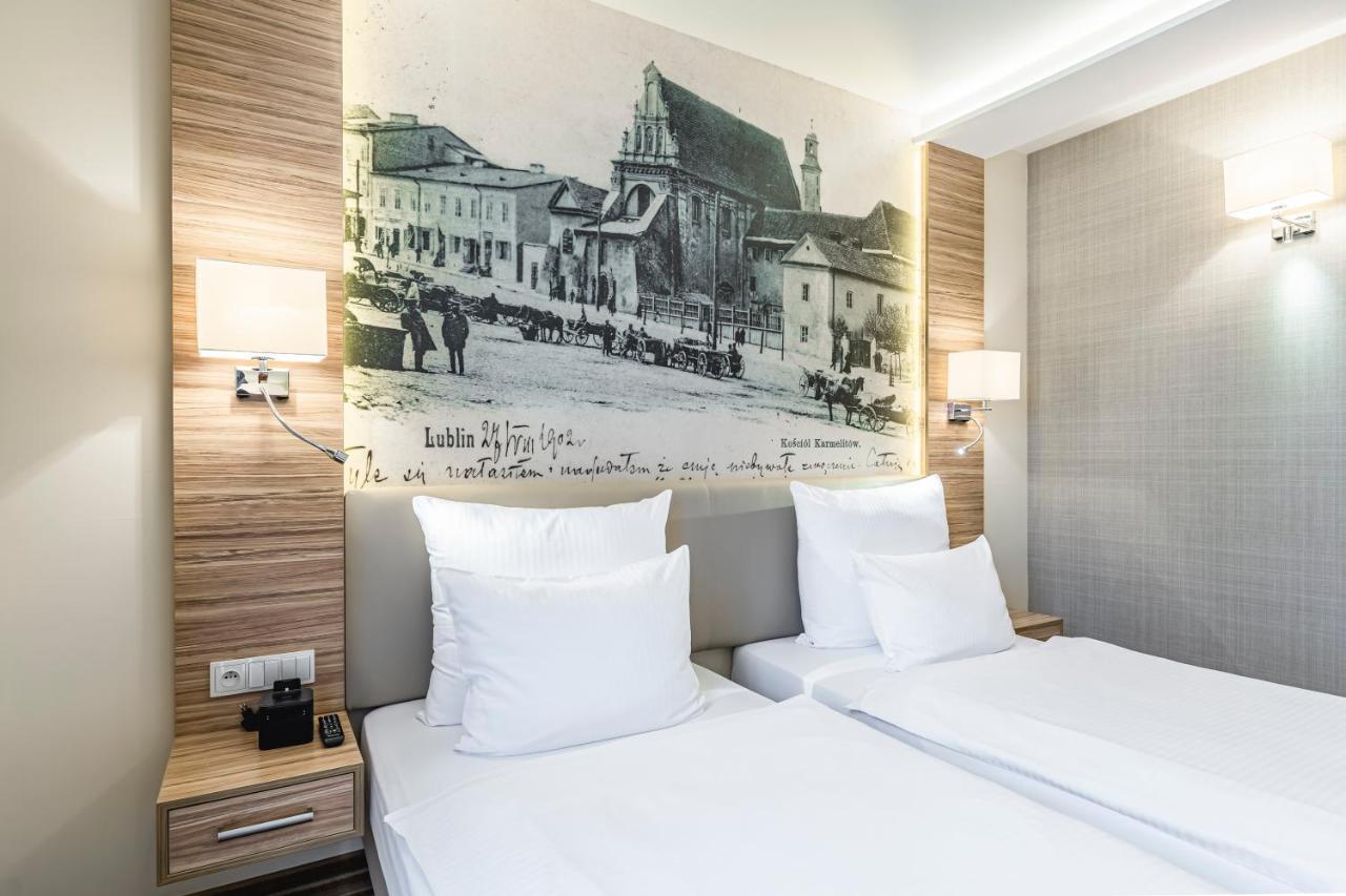 Hotel Wieniawski ลูบลิน ภายนอก รูปภาพ